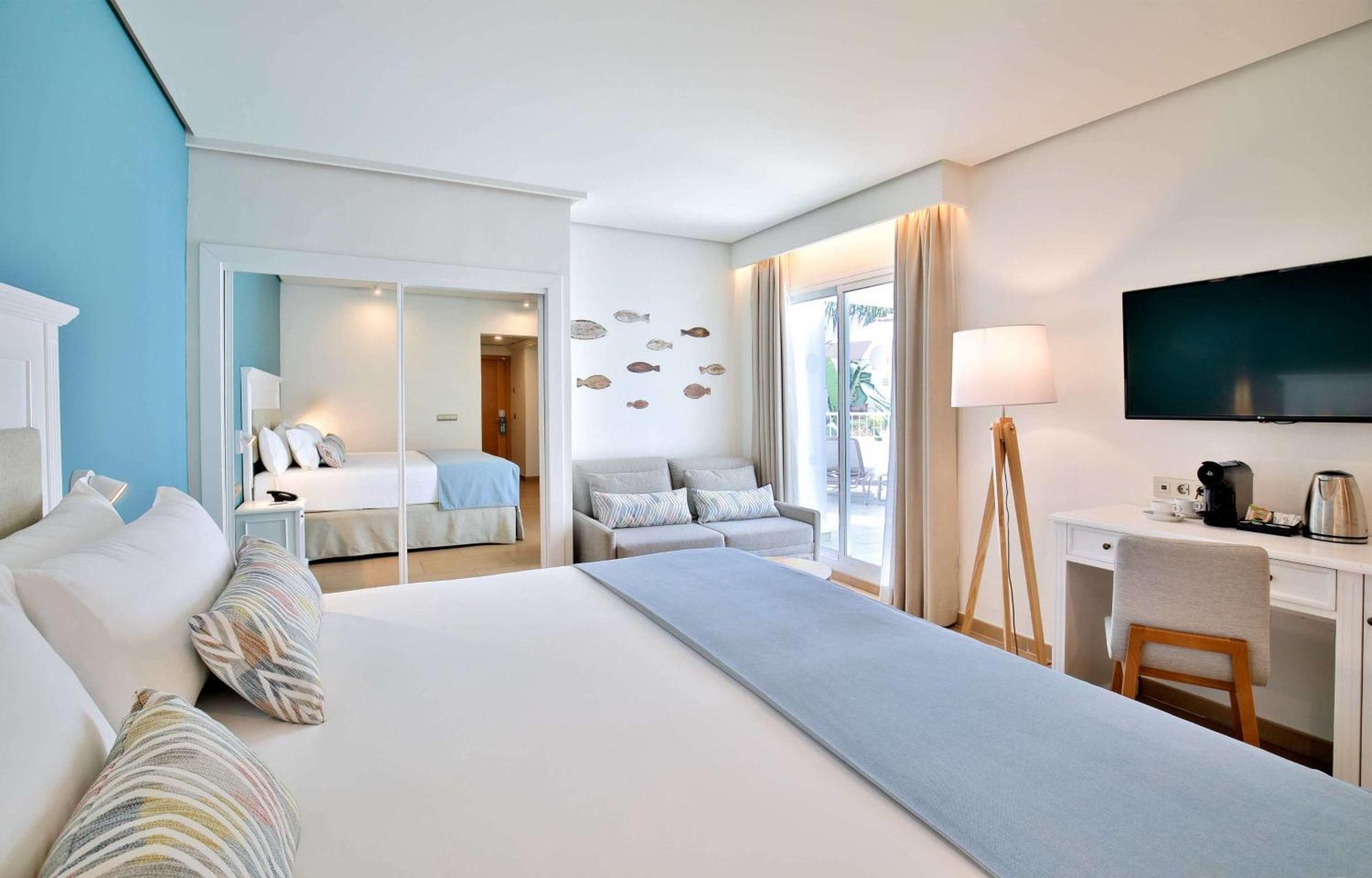 Hotel Occidental Torremolinos Playa Esterno foto