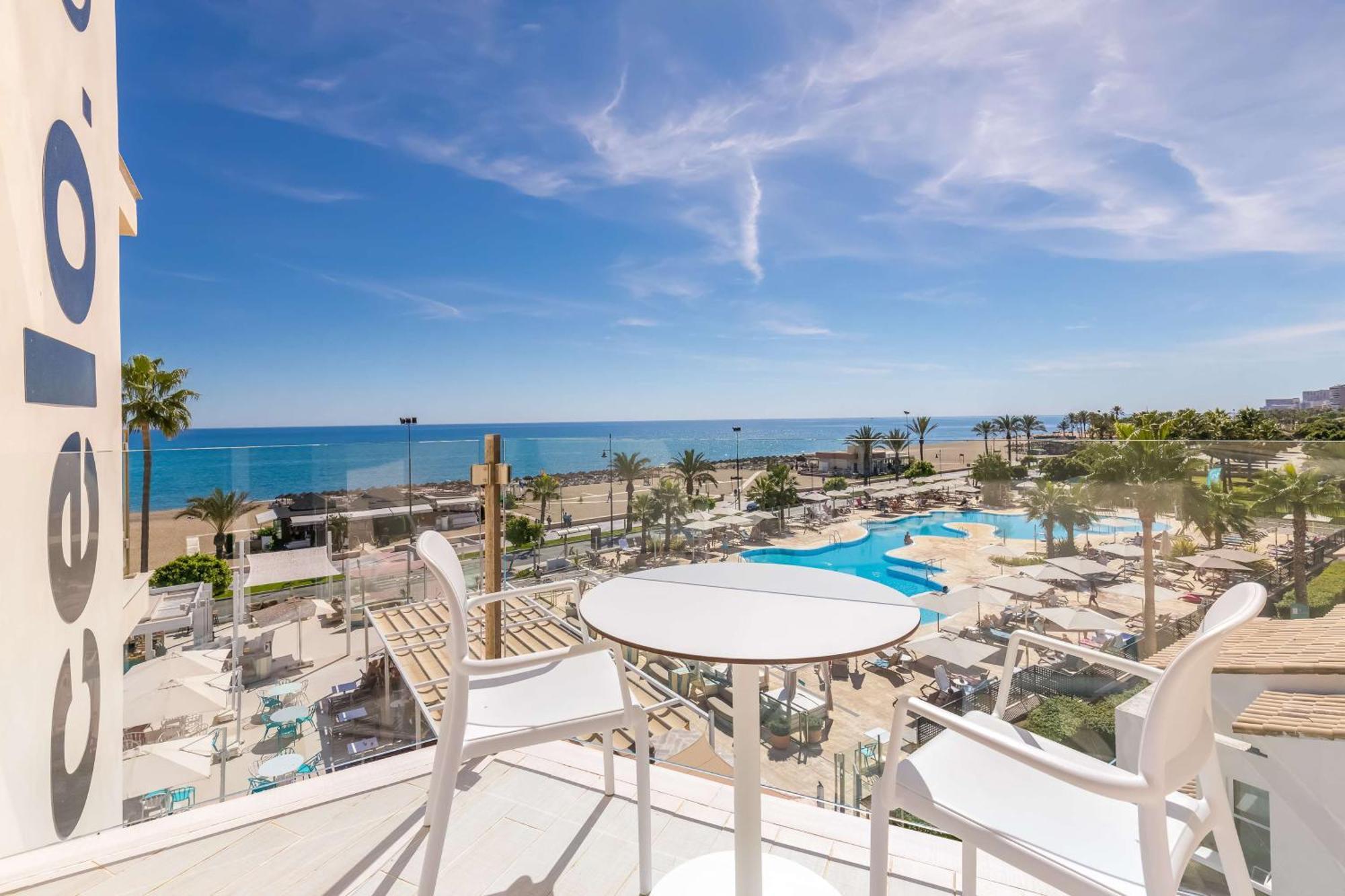 Hotel Occidental Torremolinos Playa Esterno foto